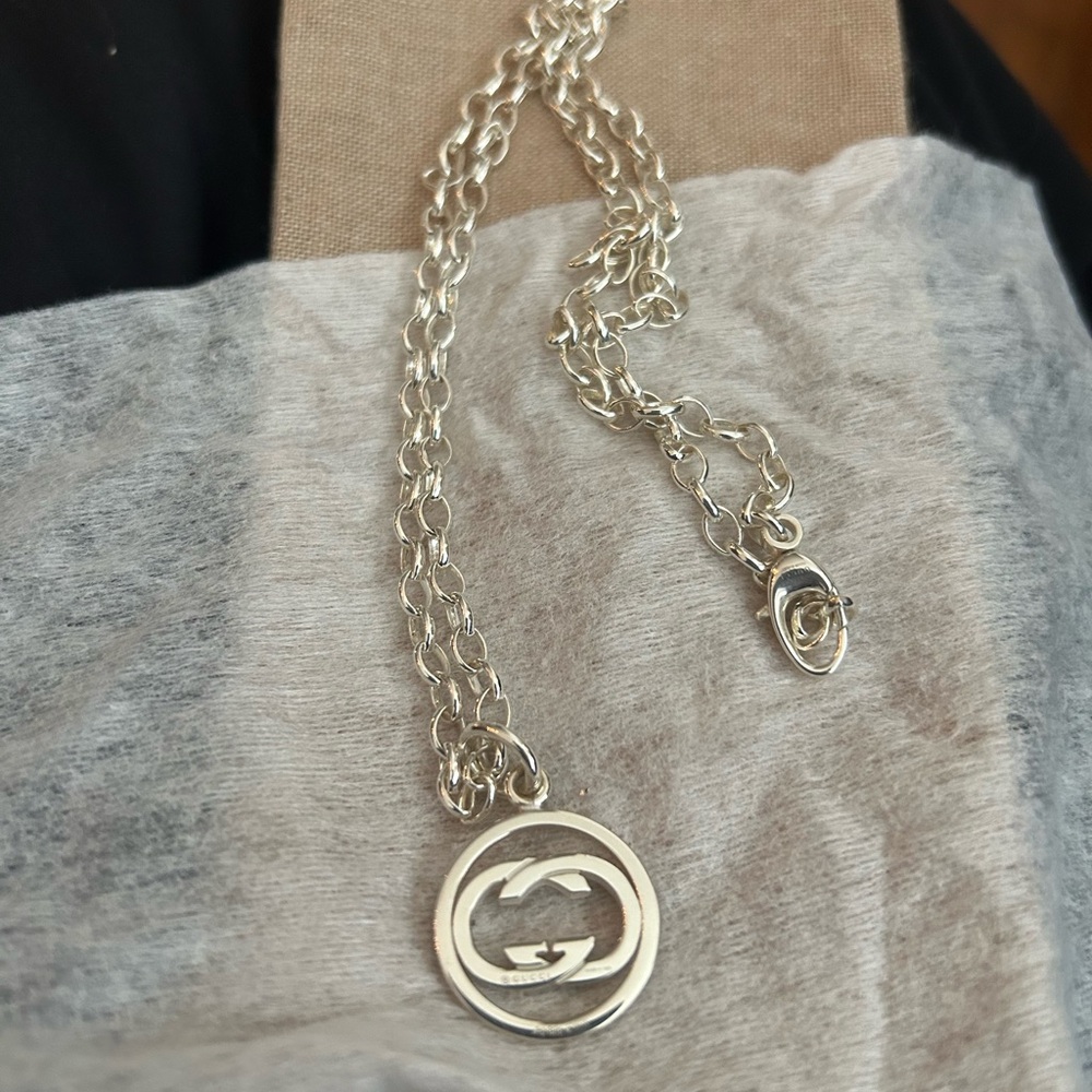 Gucci Silver Marmont Pendant Necklace - Picture 2 of 15